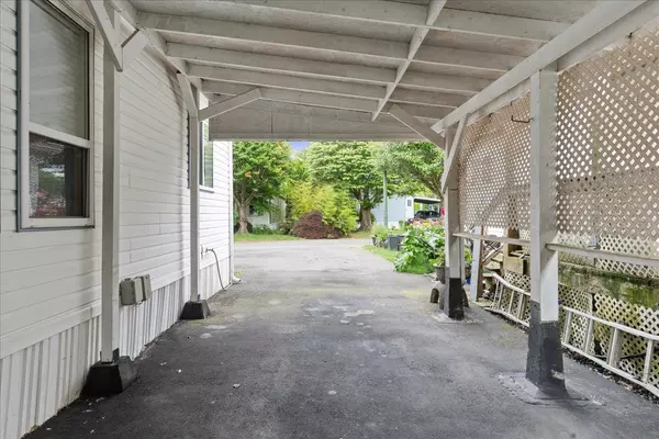 Mission, BC V0M 1G0,41168 Lougheed HWY #82