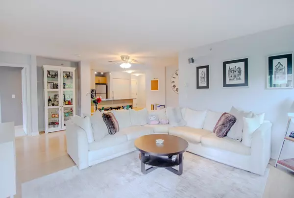 Langley, BC V1M 0B4,8929 202 ST #D410