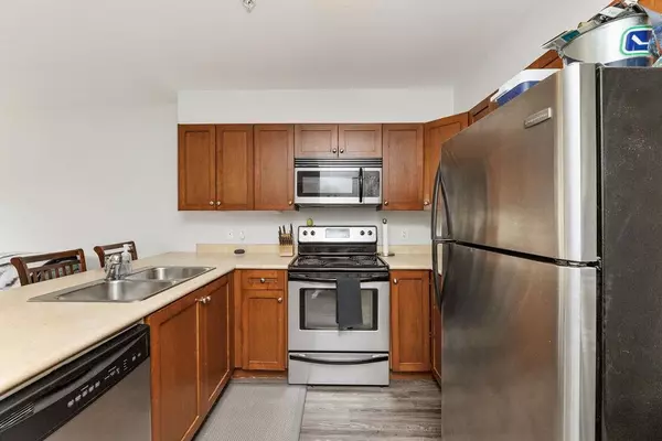 Gibsons, BC V0N 1V8,624 Shaw RD #102