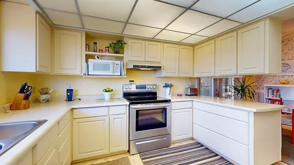 Sechelt, BC V0N 3A1,4377 Marble RD