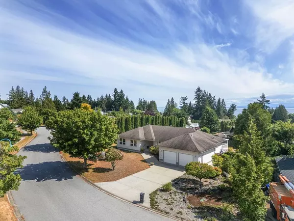 Sechelt, BC V7Z 0M7,6381 Homestead AVE