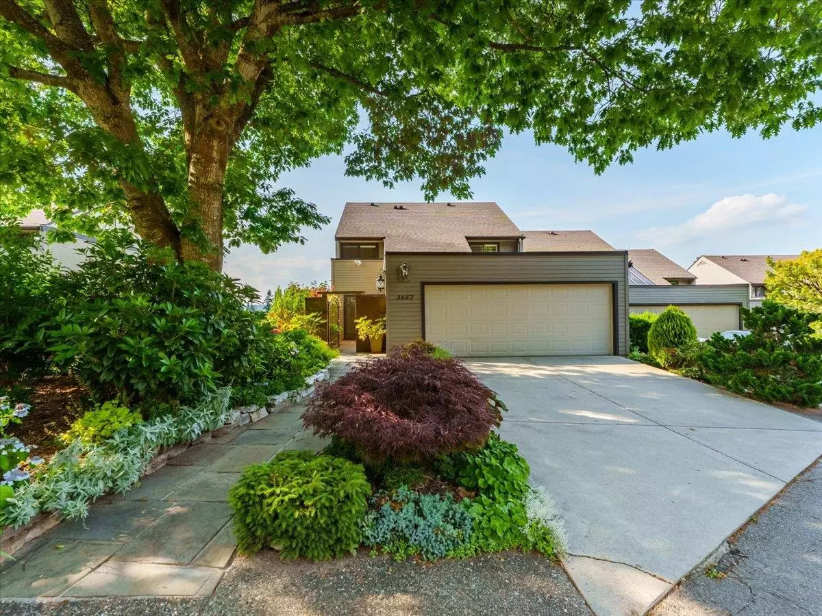 Surrey, BC V4P 1J1,3657 Nico Wynd Drive DR