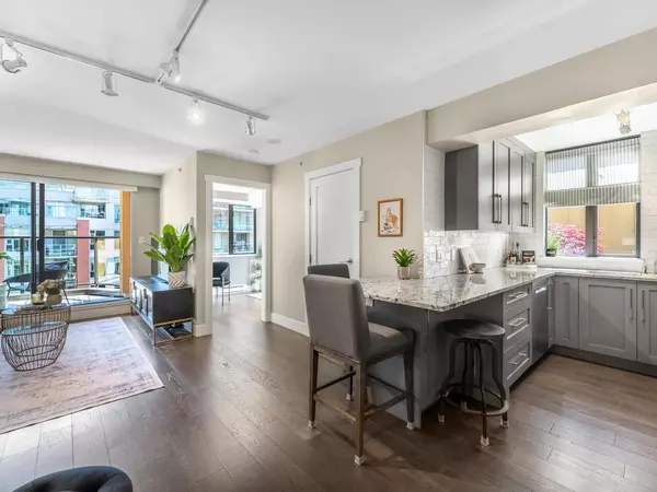 Vancouver, BC V6B 6E4,488 Helmcken ST #507
