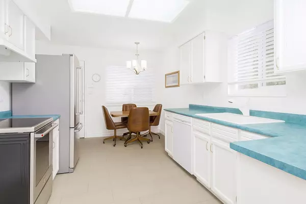 Port Coquitlam, BC V3B 5G6,1785 Suffolk AVE