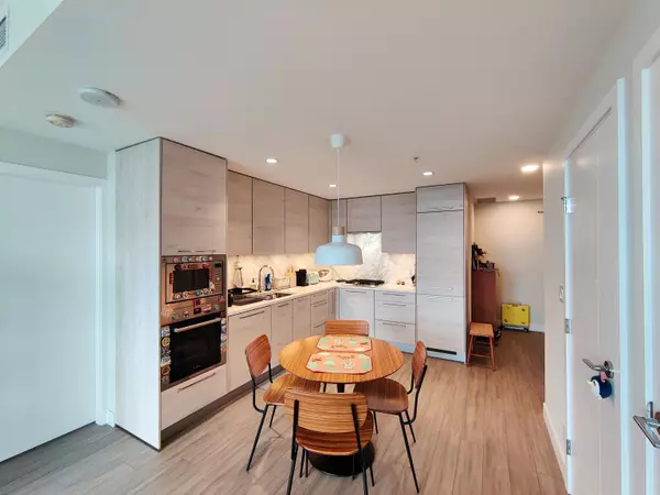 Burnaby, BC V5H 0J1,4458 Beresford ST #3303