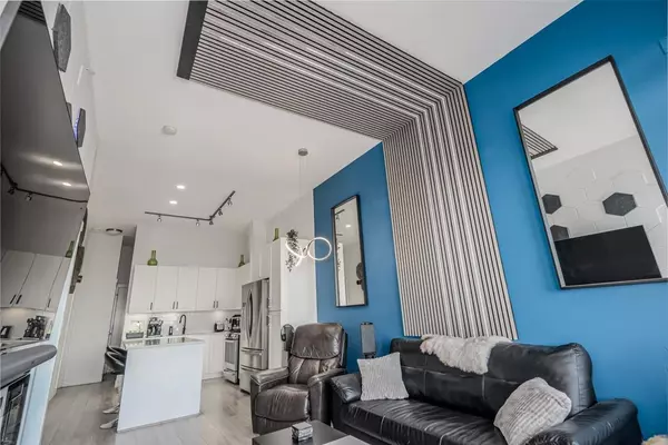 Langley, BC V2Y 3K1,20673 78 AVE #608