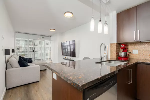 New Westminster, BC V3M 0C6,888 Carnarvon ST #2010