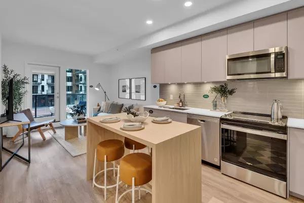 No City Value, BC V8M 2B8,2515 Hackett CRES #B222