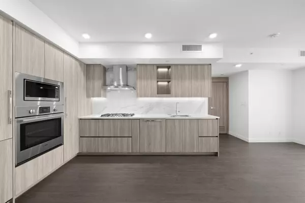 Surrey, BC V3T 0V3,13778 100 AVE #3004