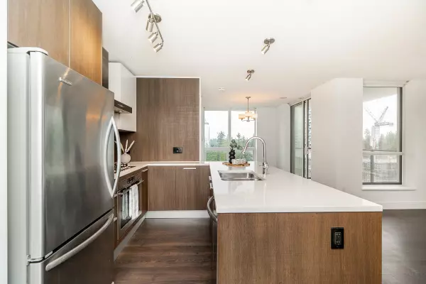 Coquitlam, BC V3B 0L8,3007 Glen DR #1105