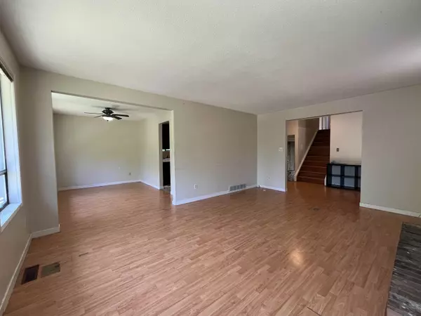 Mission, BC V2V 6C1,32827 14th AVE