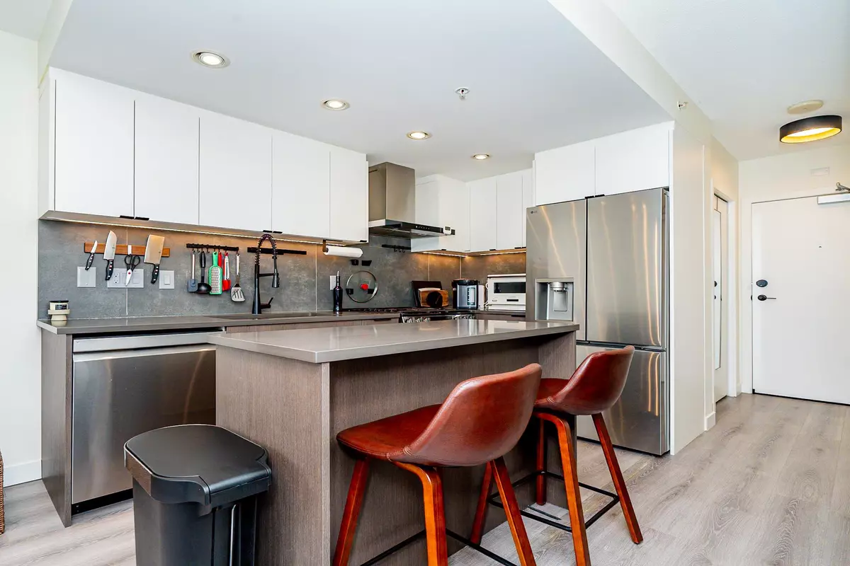 Vancouver, BC V6B 0B1,1133 Homer ST #608