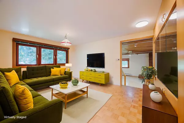 Maple Ridge, BC V4R 2P9,22416 129 AVE