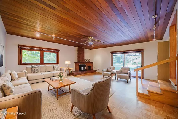 Maple Ridge, BC V4R 2P9,22416 129 AVE