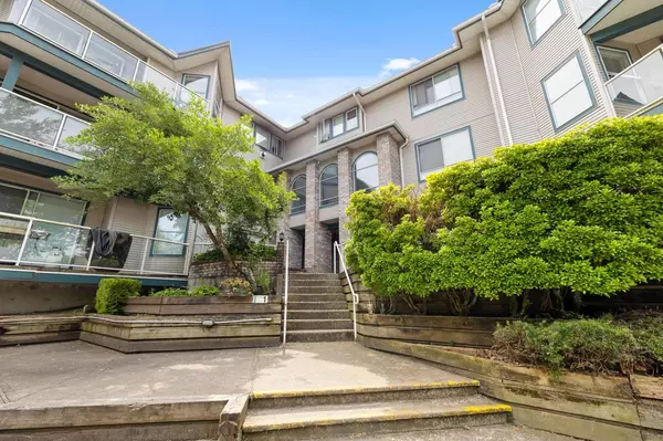 Langley, BC V4W 3M5,27358 32 AVE #307