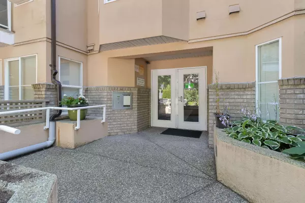 Port Coquitlam, BC V3B 1P2,1558 Grant AVE #107