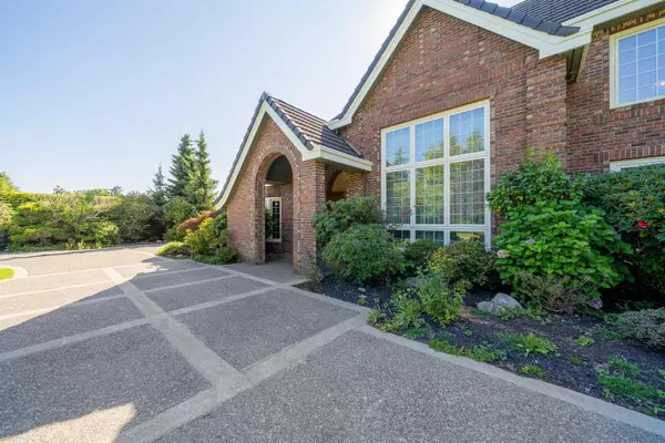 Richmond, BC V7E 2H7,12351 Gilbert RD