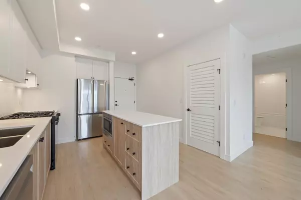 Langley, BC V2Y 1S3,19953 76 AVE #503