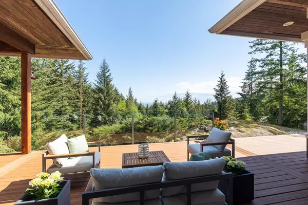 Bowen Island, BC V0N 1G2,361 Forest Ridge RD