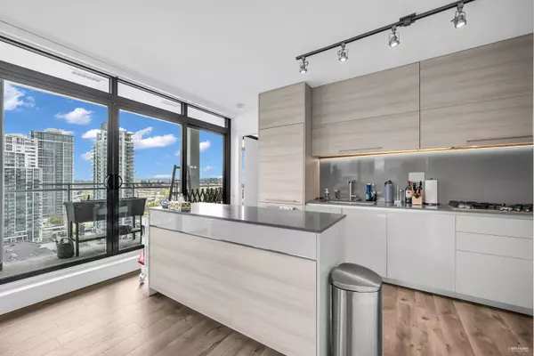 Burnaby, BC V5C 0M4,4488 Juneau ST #1503