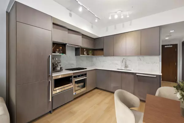 Richmond, BC V6X 0R2,8988 Patterson RD #1106