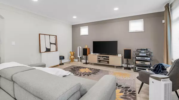 Richmond, BC V7E 6G9,6100 Woodwards RD #38