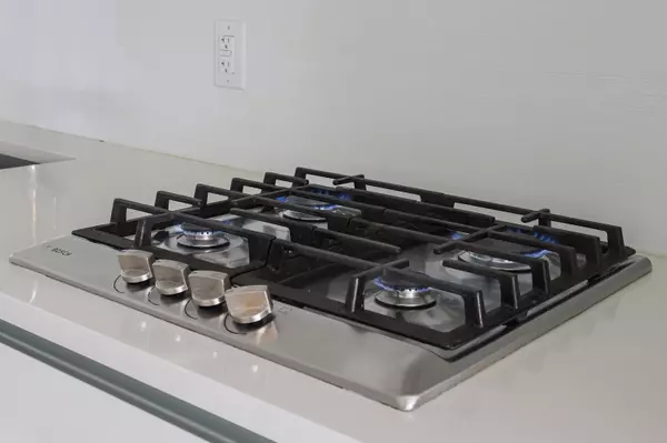 Coquitlam, BC V3J 0K3,652 Whiting WAY #1906