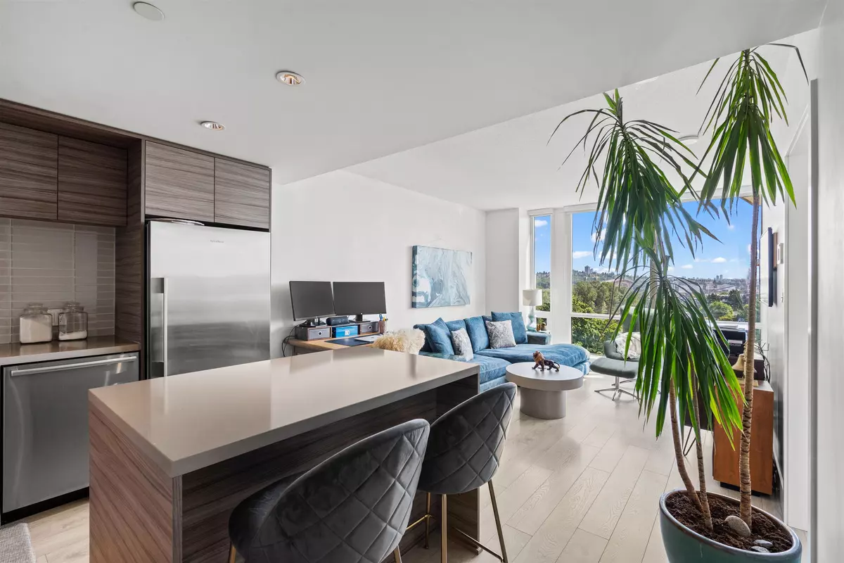 North Vancouver, BC V7J 0A9,1550 Fern ST #1106