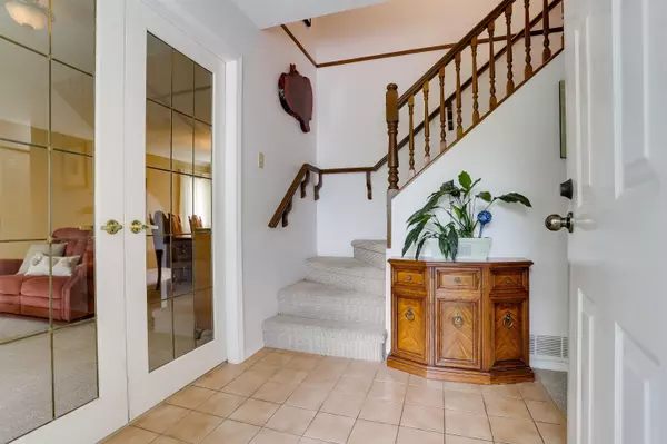 Delta, BC V4E 3K1,6135 Cottonwood ST