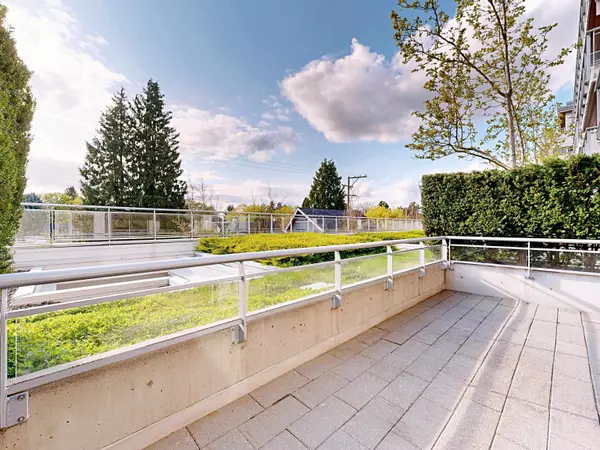 Vancouver, BC V5V 3M8,3333 Main ST #201