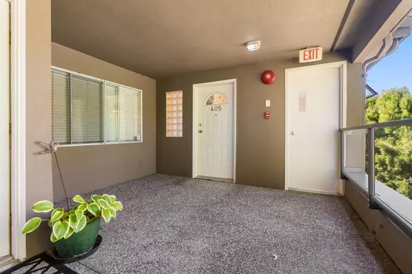 Delta, BC V4L 2A7,1428 56 ST #405