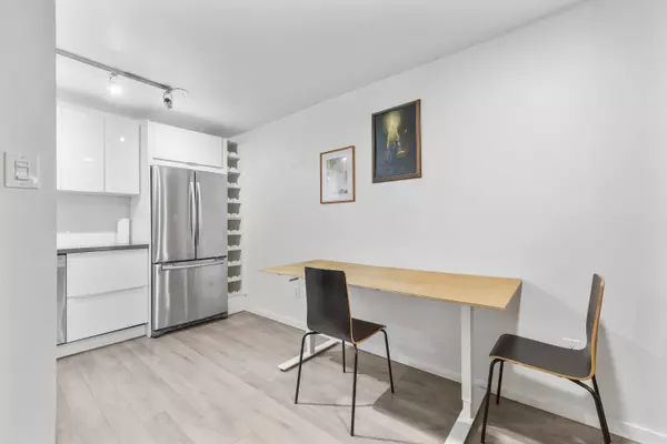 Vancouver, BC V5Z 3K6,3353 Heather ST #101