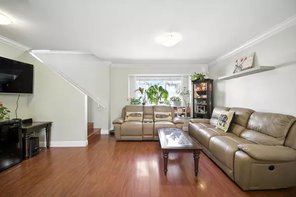 Richmond, BC V6Y 1T6,9800 Alberta RD #3