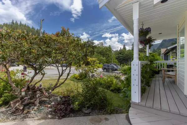 Squamish, BC V8B 0E1,1752 Vista CRES
