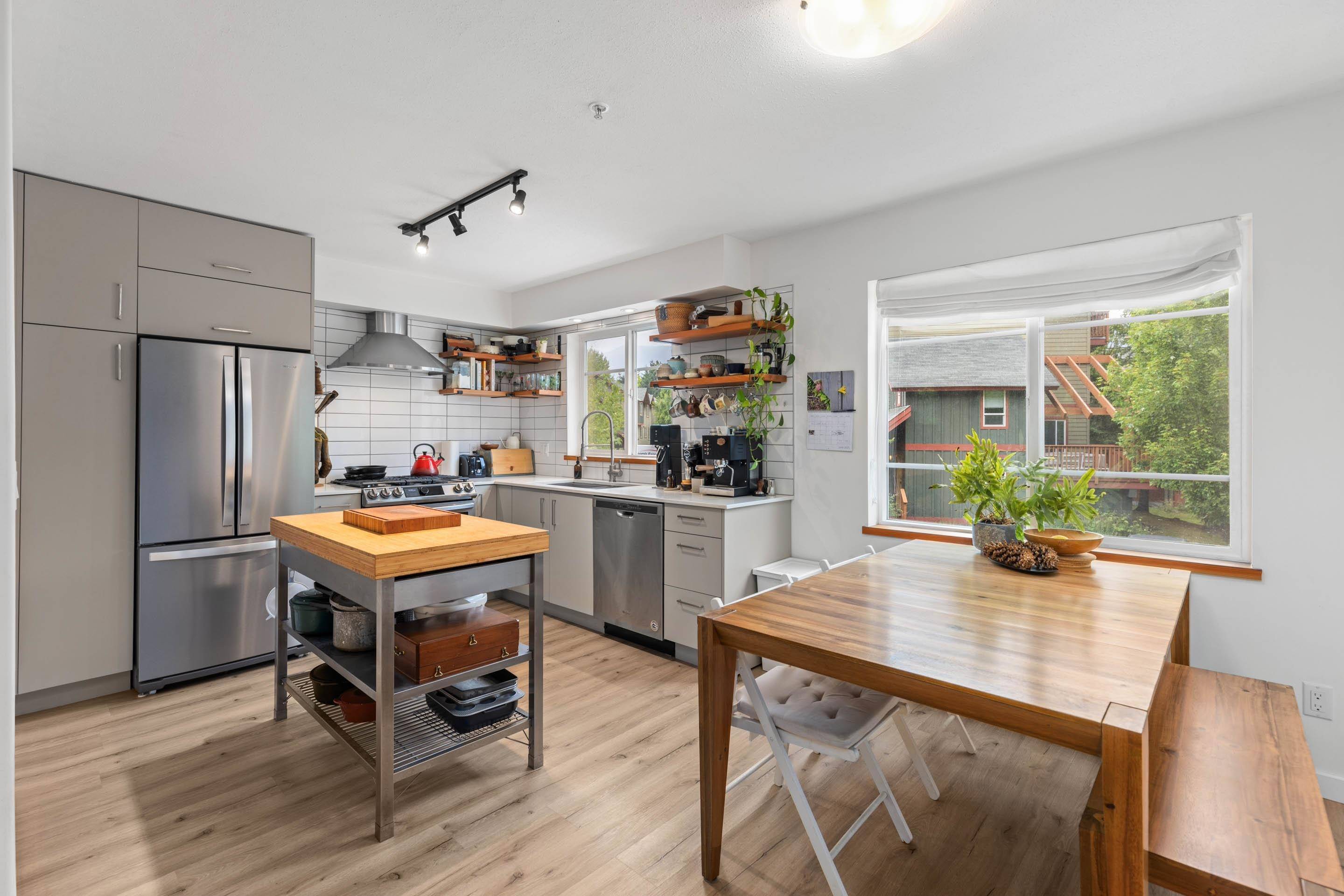 Pemberton, BC V0N 2L1,1450 Vine RD #65