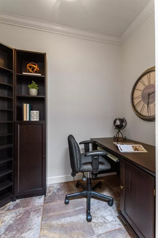 Surrey, BC V4A 8Y6,15300 17 AVE #314