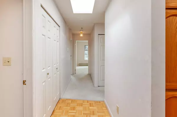 Abbotsford, BC V2S 6Z5,33535 King RD #313