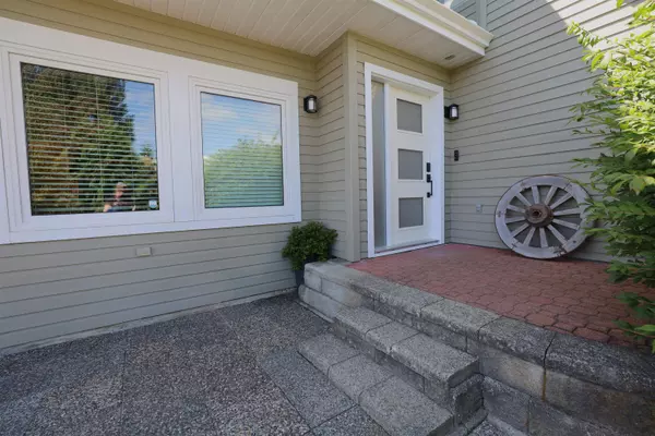 Gibsons, BC V0N 1V0,441 S Fletcher RD