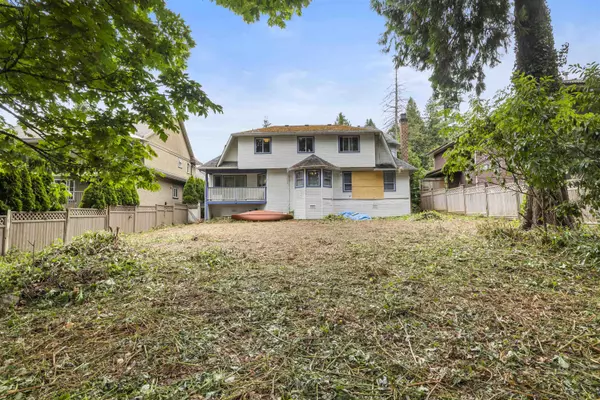 Surrey, BC V3V 5L7,10693 127a ST