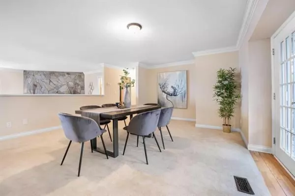 Surrey, BC V4A 1E6,13209 Marine DR