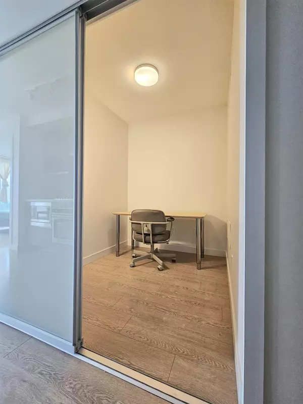 Surrey, BC V3T 0L3,13750 100 AVE #2103