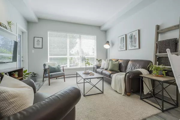 Surrey, BC V4N 6J7,6440 194 ST #206