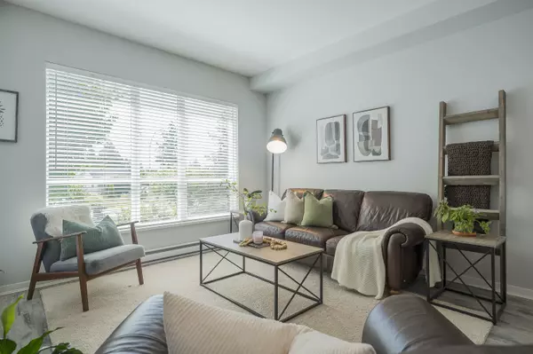 Surrey, BC V4N 6J7,6440 194 ST #206