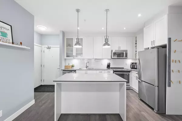 Surrey, BC V3S 6X6,16388 64 AVE #308