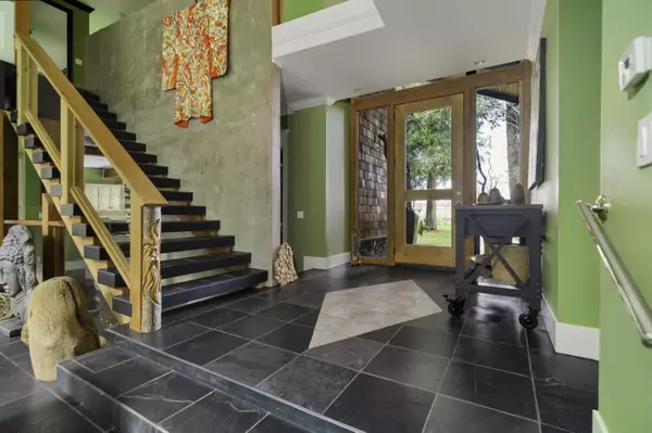 Abbotsford, BC V4X 1T2,27820 Maclure RD