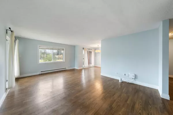 Abbotsford, BC V2S 6C3,33870 Fern ST #202