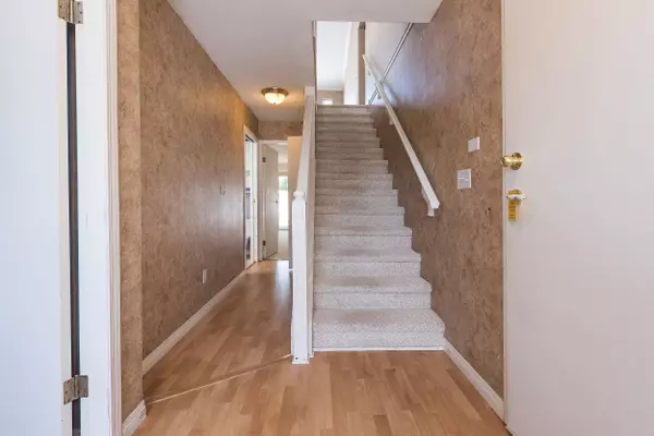 Surrey, BC V3W 0J7,13969 70 AVE #1