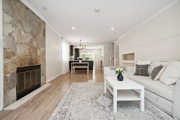 Coquitlam, BC V3E 2C2,1163 Falcon DR