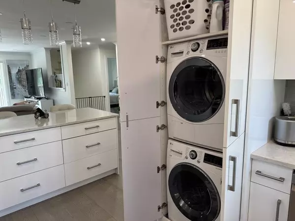 Port Coquitlam, BC V3B 5E9,1543 Chadwick AVE