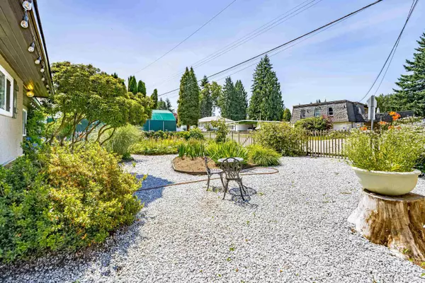 Maple Ridge, BC V2X 5R5,12166 220 ST